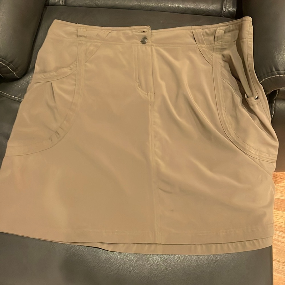 Knee length casual skirt